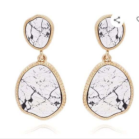 NWT Bonaluna White, Black, & Gold Dangling Earrings - Picture 3 of 6